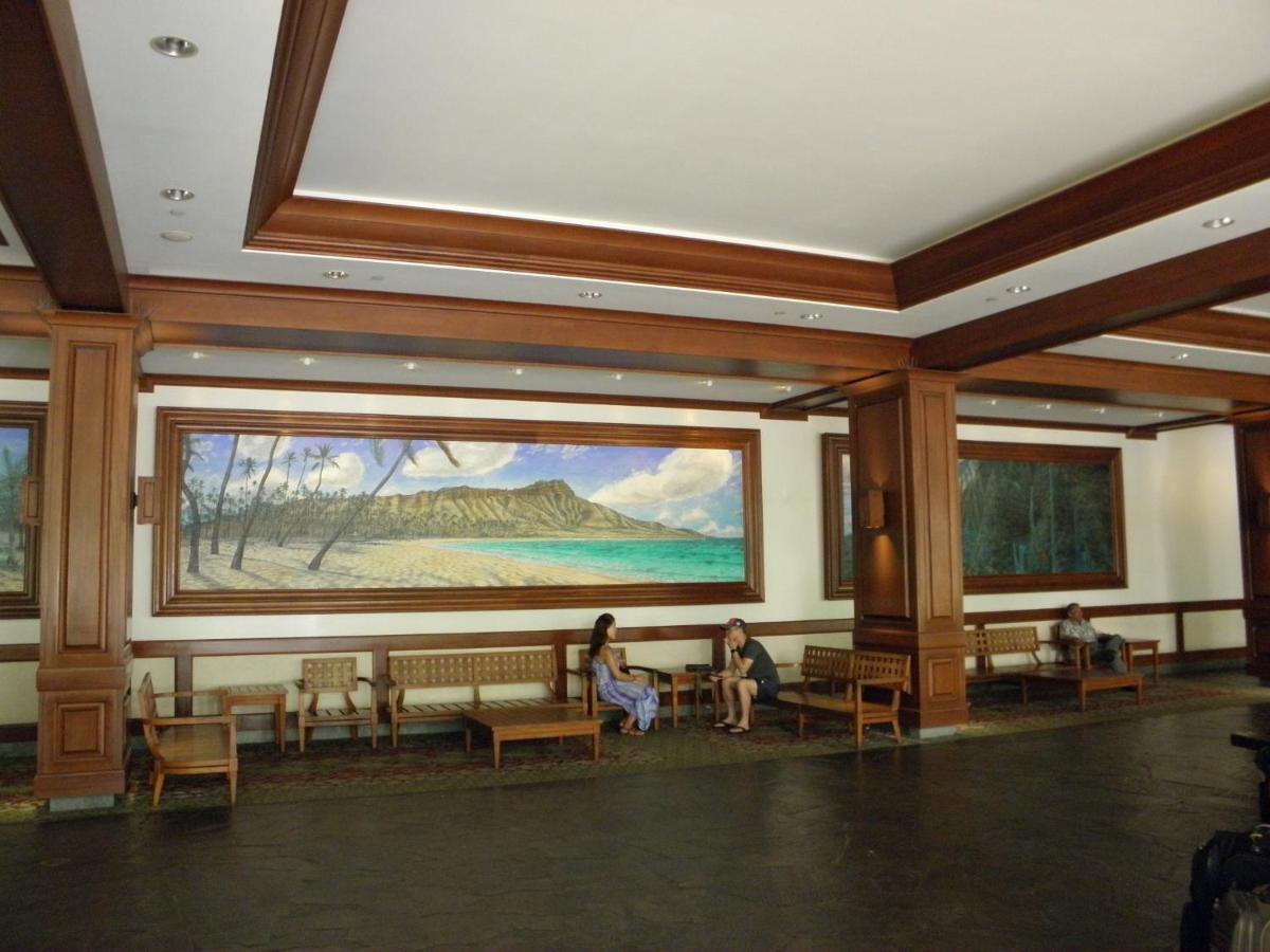 Waikiki Banyan Fabulous Ocean View With Free Parking