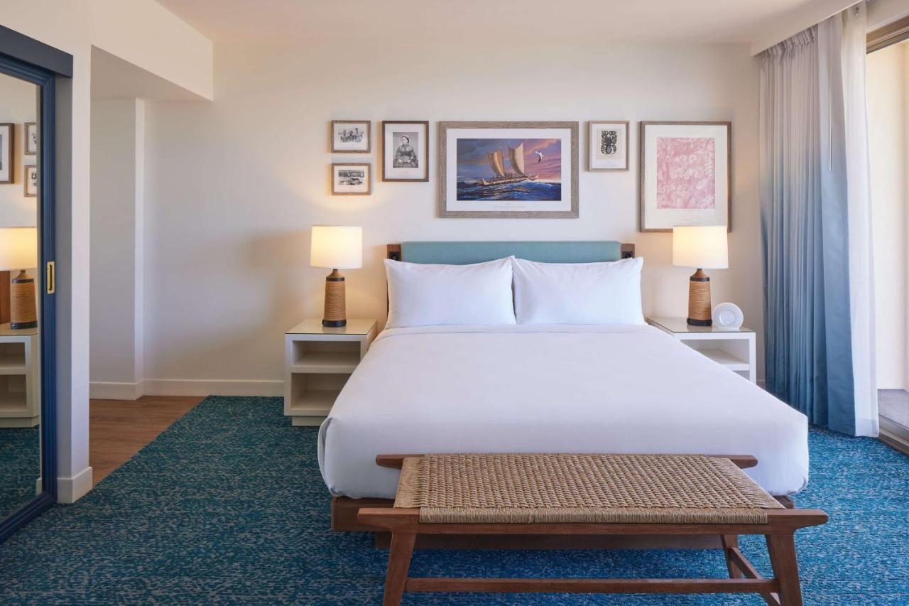 Outrigger Reef Waikiki Resort