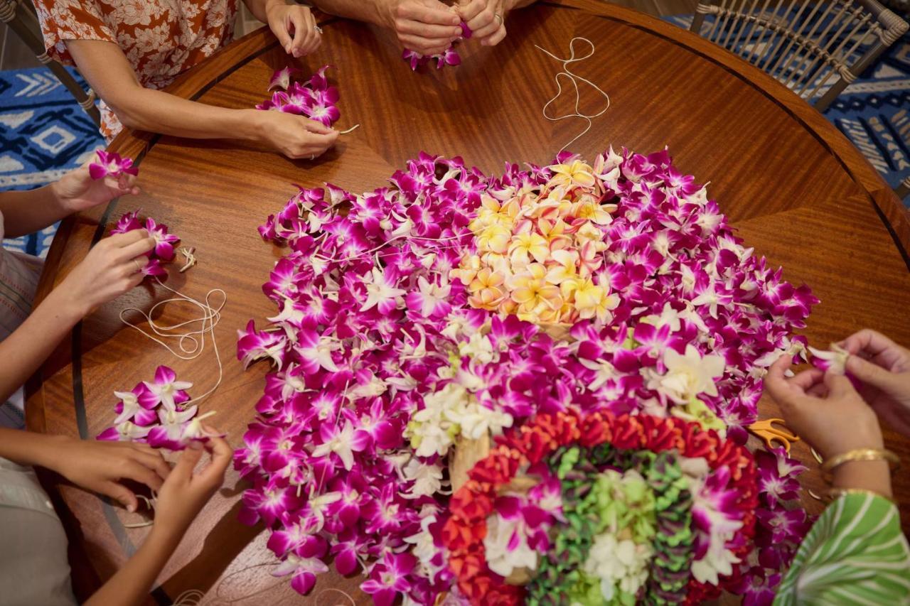 Outrigger Reef Waikiki Resort 4*