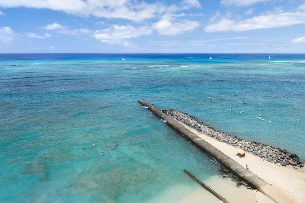 Outrigger Reef Waikiki 4*