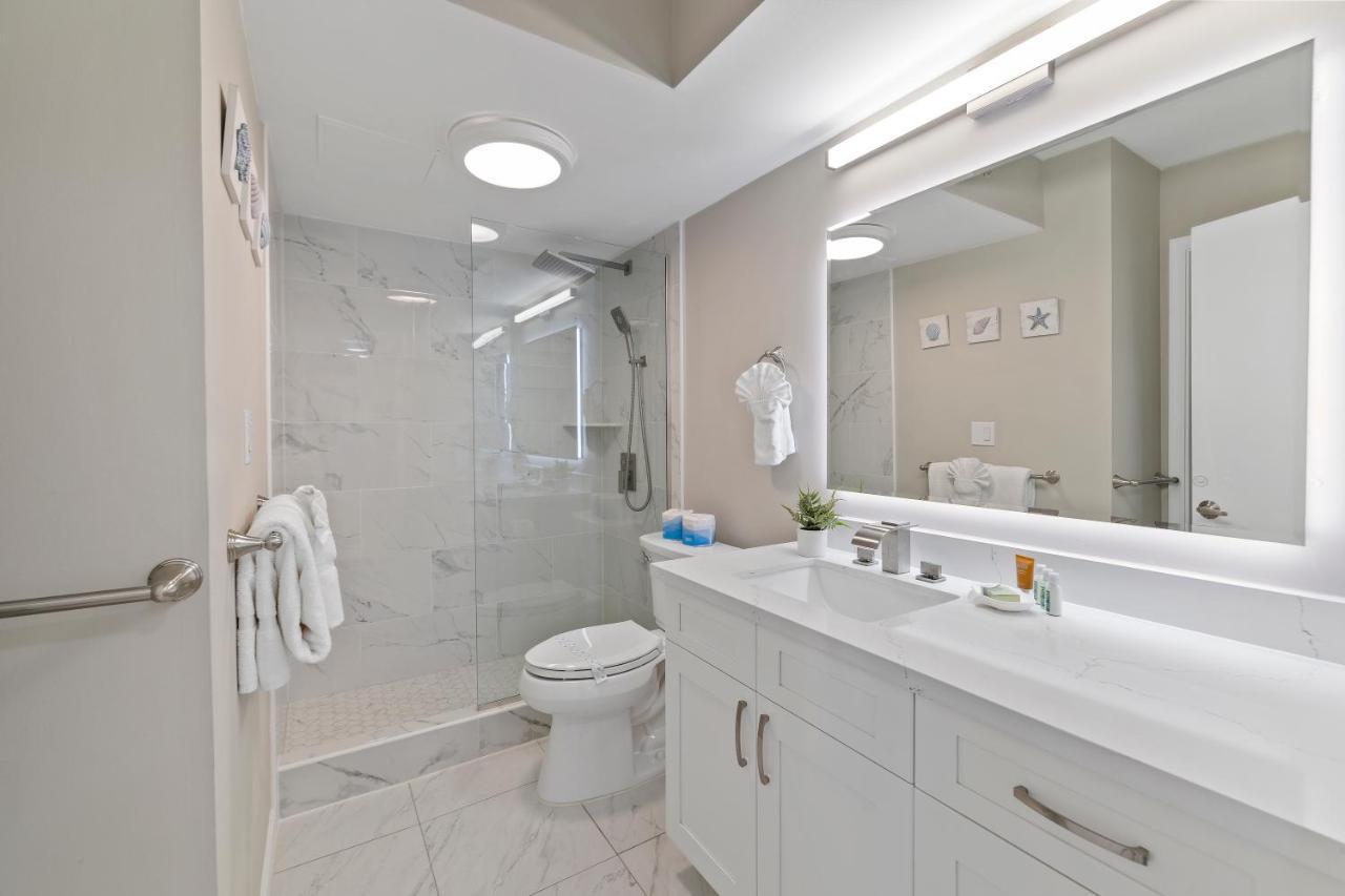 Stylish Oasis With Great Ocean And Diamond Head Views, Free Parking! Honolulu