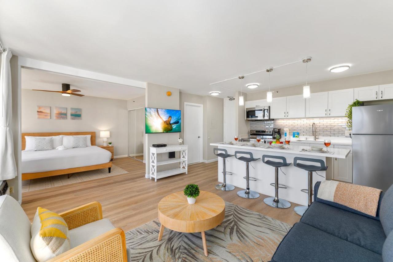Stylish Oasis With Great Ocean And Diamond Head Views, Free Parking! Apartment