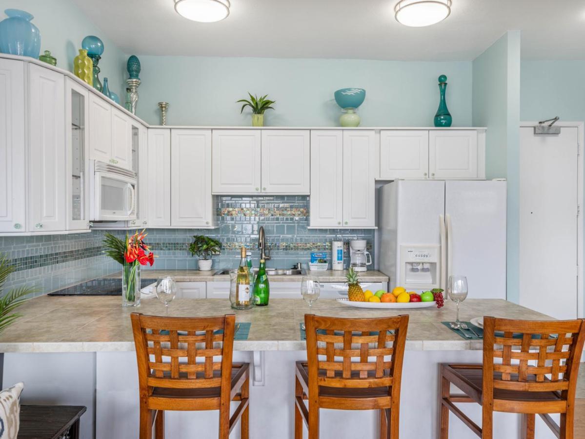 Penthouse With Fabulous Ocean View Near Waikiki Apartment
