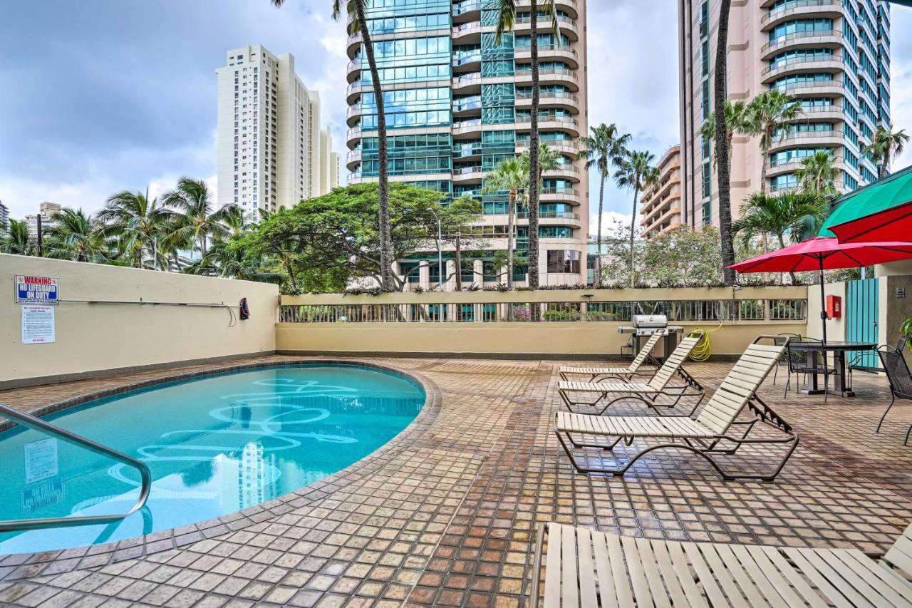Apartment Waikiki Walk To Beach, Shops And Restaurants *