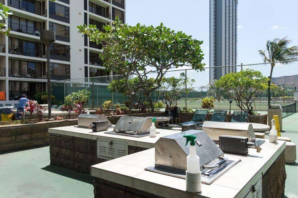 Rec Deck Suite, 1 Bed + Free Parking Honolulu