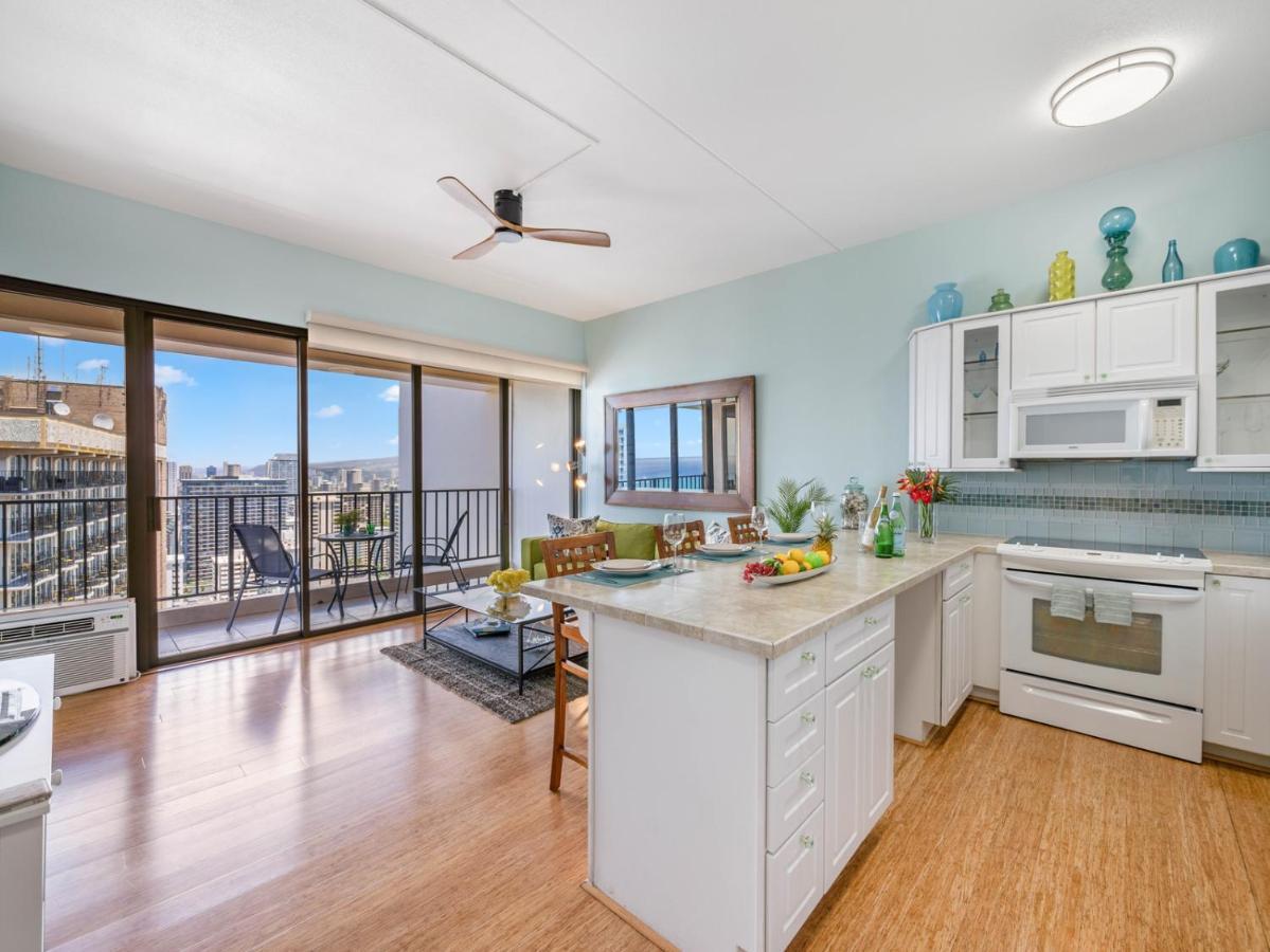 Apartment Penthouse With Fabulous Ocean View Near Waikiki