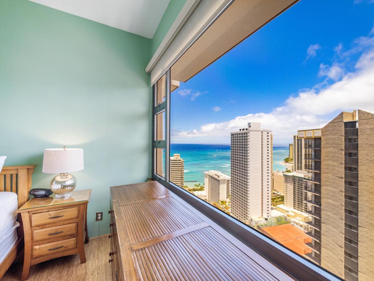 Penthouse With Fabulous Ocean View Near Waikiki