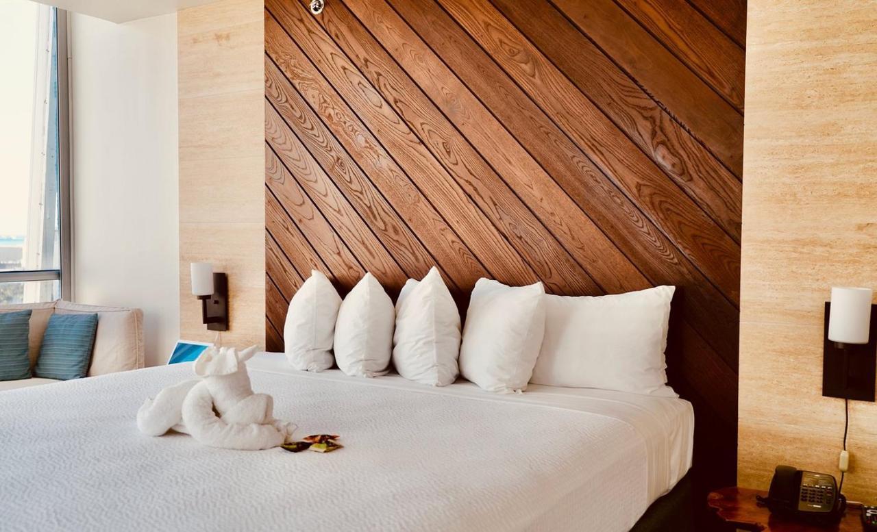 Hotel La Croix Honolulu