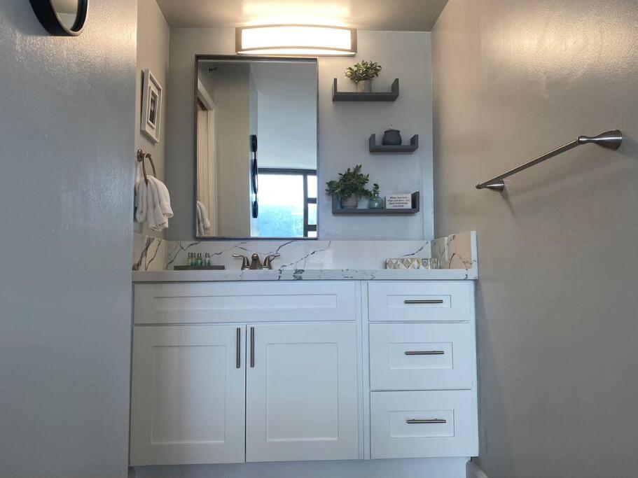 Nalu Malu 1 Bedroom @waikiki Banyan 1 Free Parking Apartment Honolulu