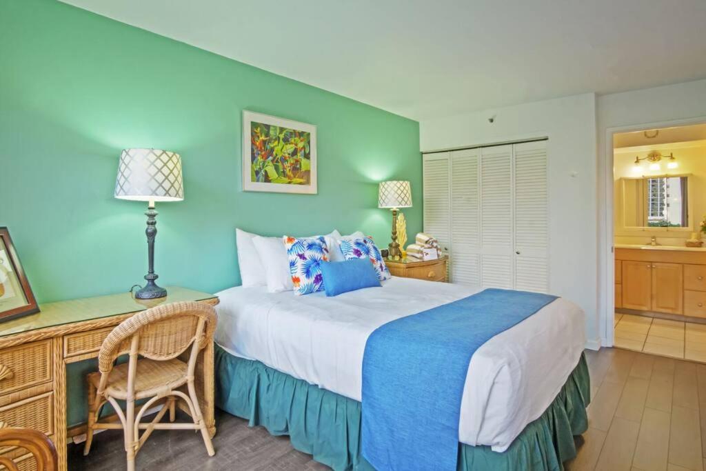Rec Deck Suite, 1 Bed + Free Parking Apartment Honolulu