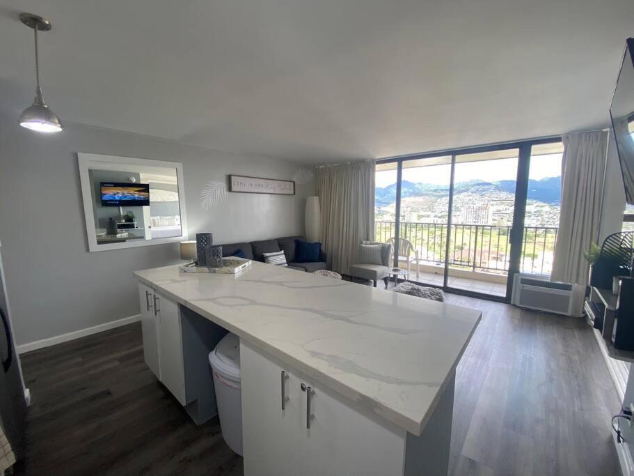 Nalu Malu 1 Bedroom @waikiki Banyan 1 Free Parking Apartment Honolulu