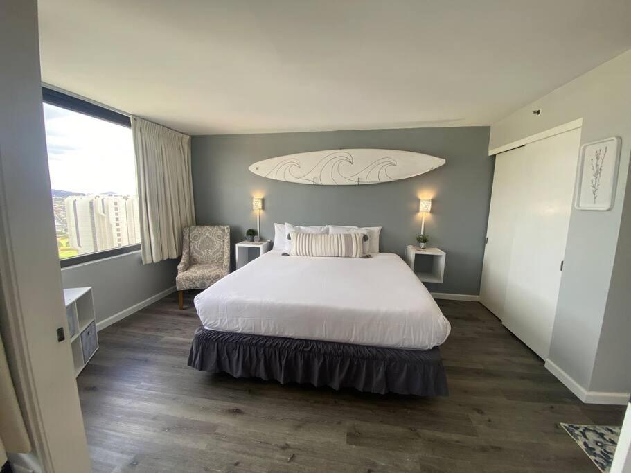 Nalu Malu 1 Bedroom @waikiki Banyan 1 Free Parking Apartment