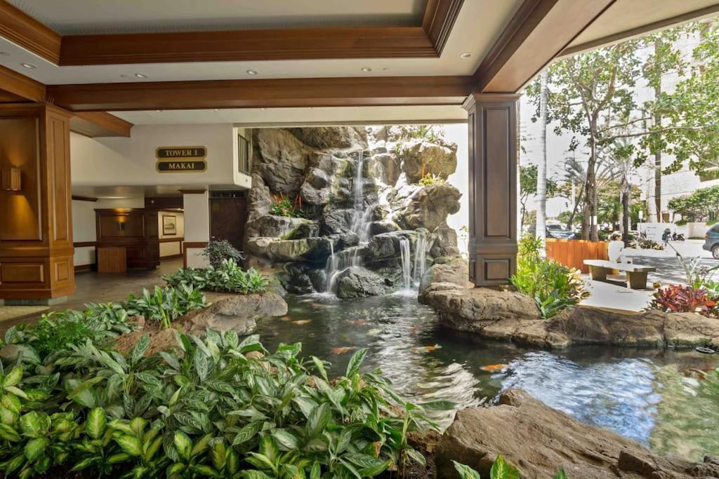 Nalu Malu 1 Bedroom @waikiki Banyan 1 Free Parking Apartment Honolulu