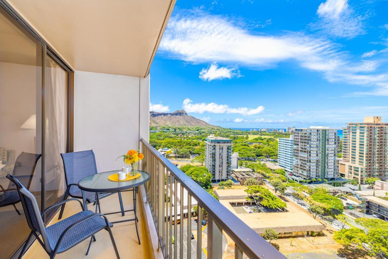 Great Ocean View At Waikiki Sunset With Parking Apartment