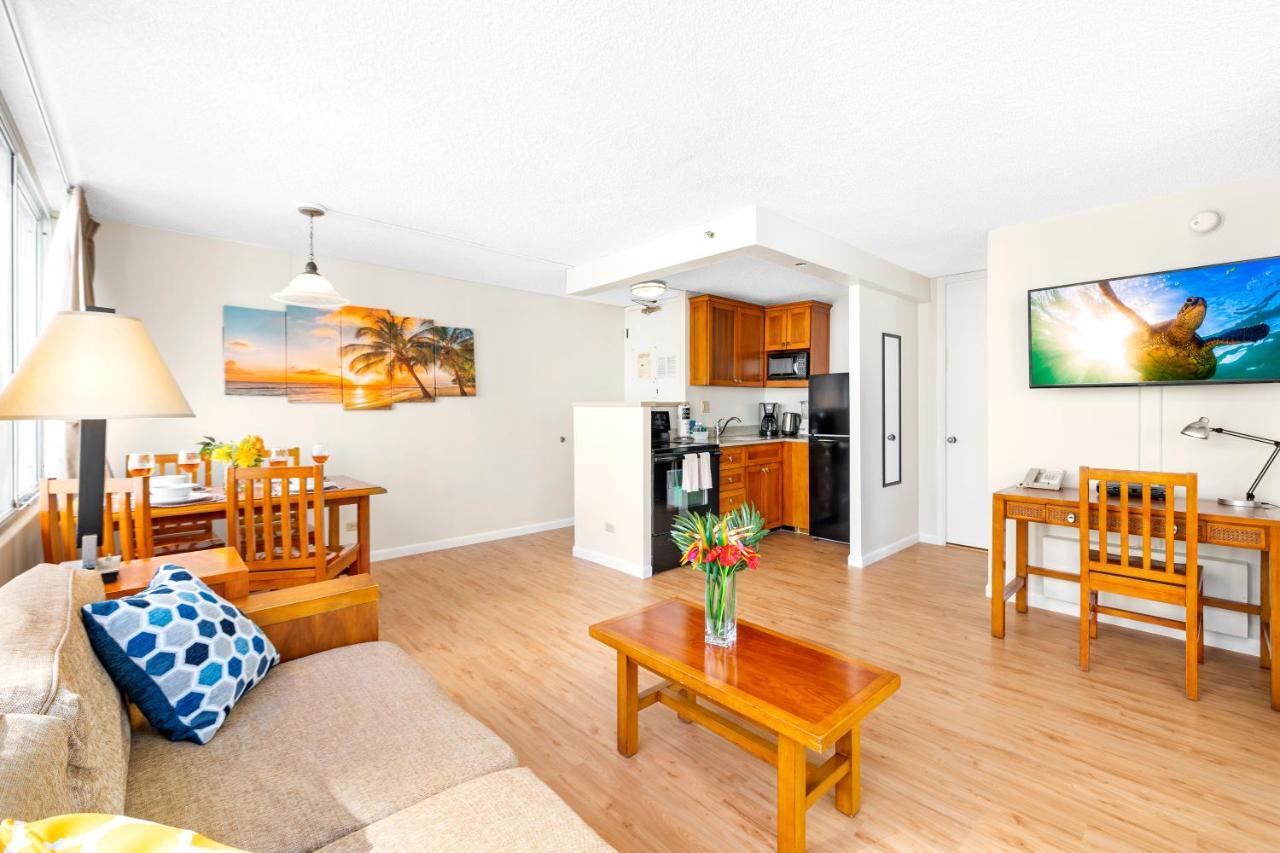 Apartment 1br With Great Views, 3 Mins To Waikiki Beach! *