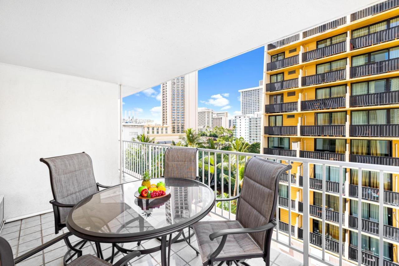 Apartment 1br With Great Views, 3 Mins To Waikiki Beach! *