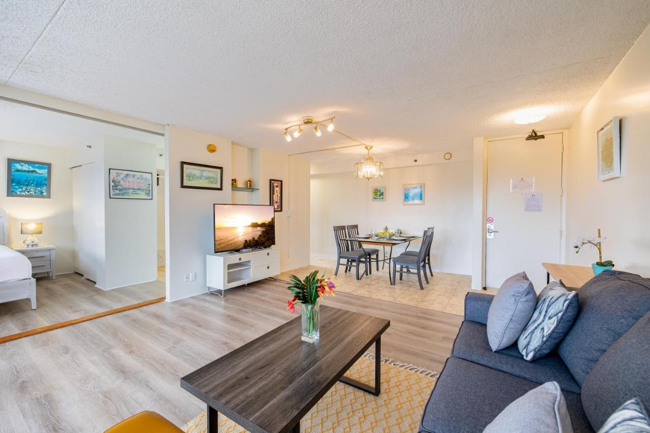 Apartment Mountain View Oasis, Steps From With Parking!