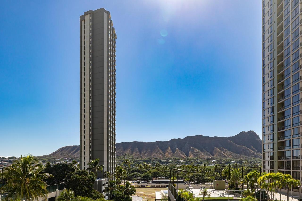 Mountain View Oasis, Steps From With Parking! * Honolulu