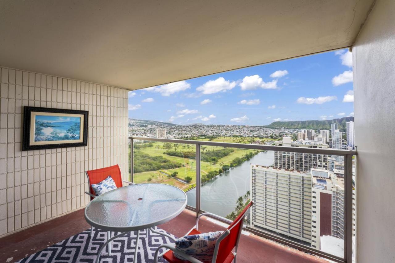 Ocean View 39th Floor At Island Colony 3917