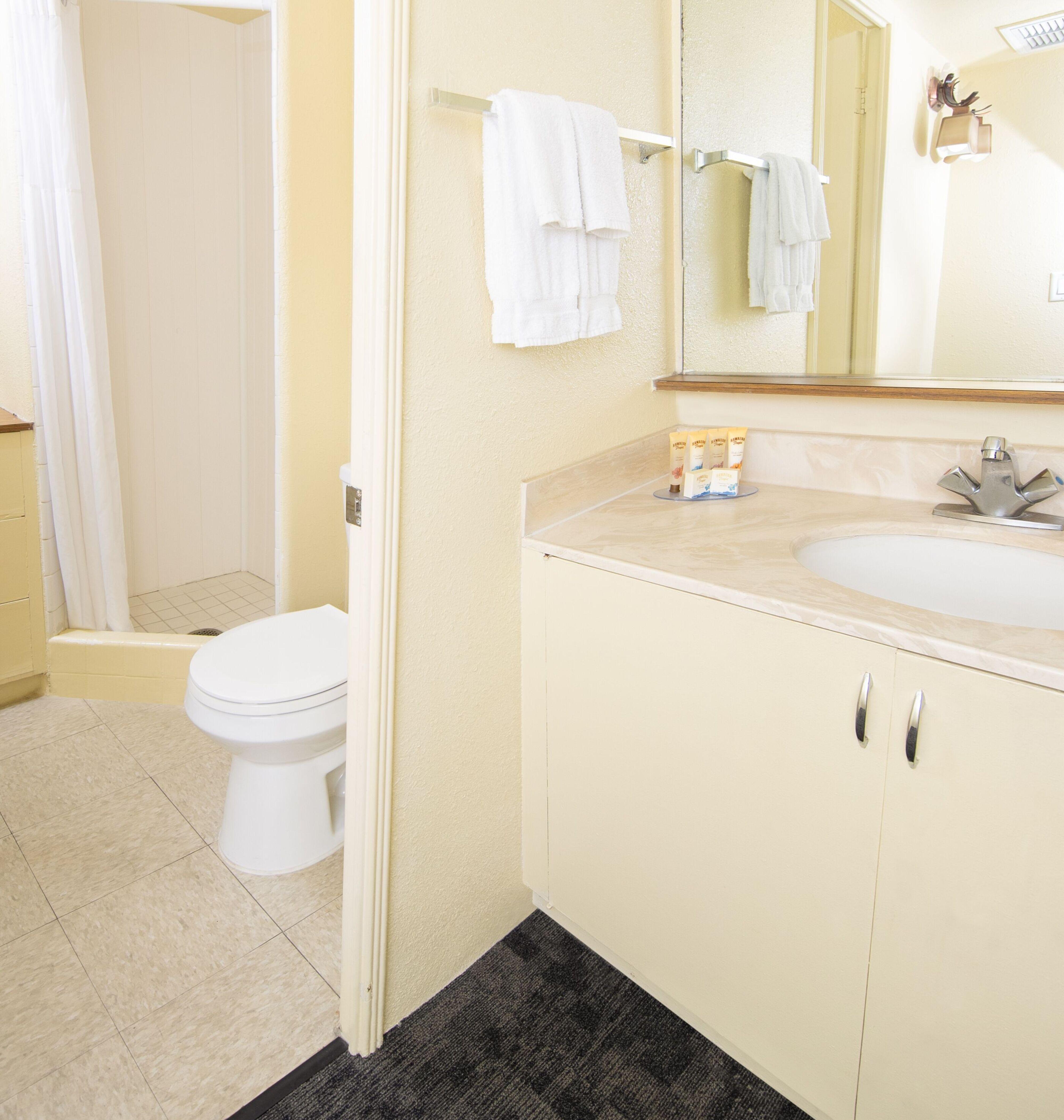 Ohia Waikiki Hotel 3*