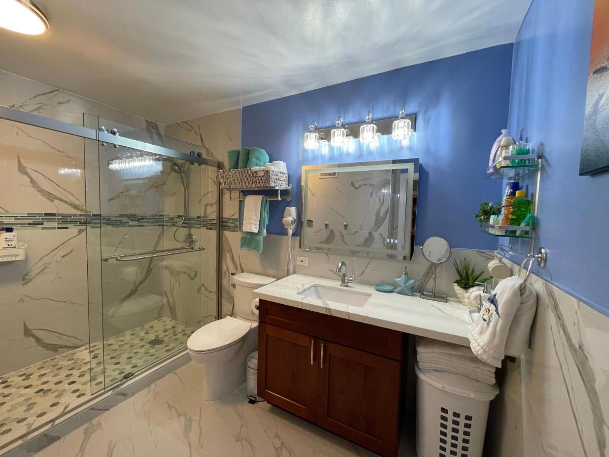 Amazing Waikiki 2bed2bath+free Parking *