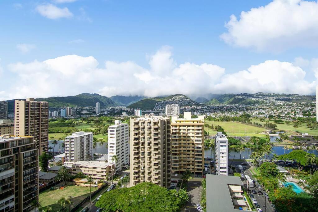 Apartment The Whale @waikiki Banyan *