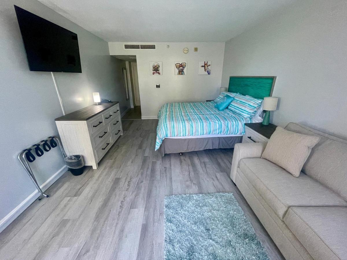 Apartment Aqua Palms Waikiki #304 And #1112