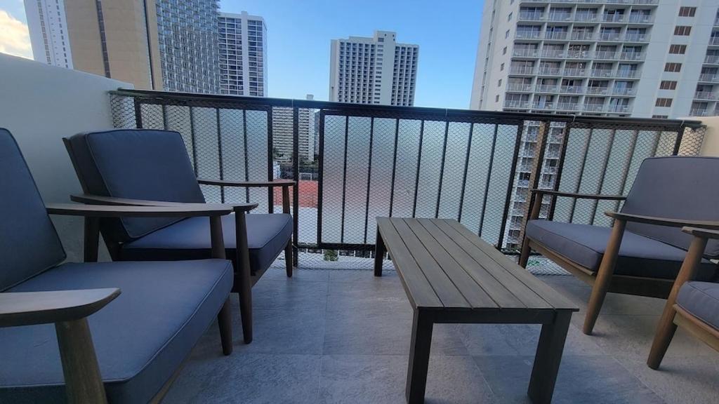 Waikiki 2 Bedrooms 2 Bathrooms With 1 Free Parking Space * Honolulu
