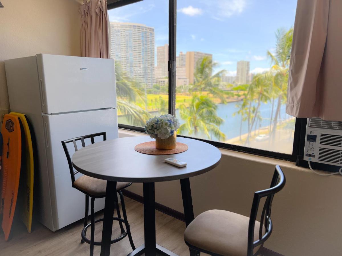 Happy Hawaiian Monarch Apartment *