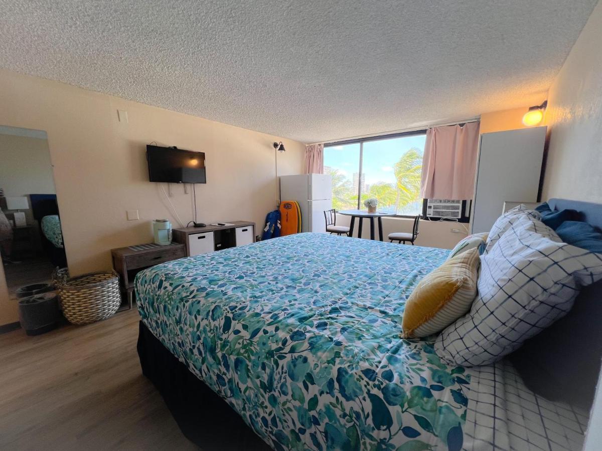 Happy Hawaiian Monarch Apartment *