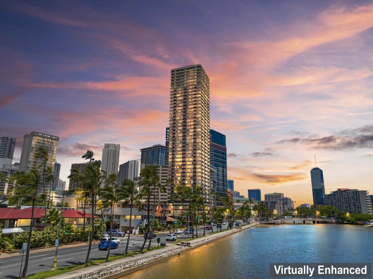 Hawaiian Monarch Penthouse 104 By Hawaii Ocean Club * Honolulu