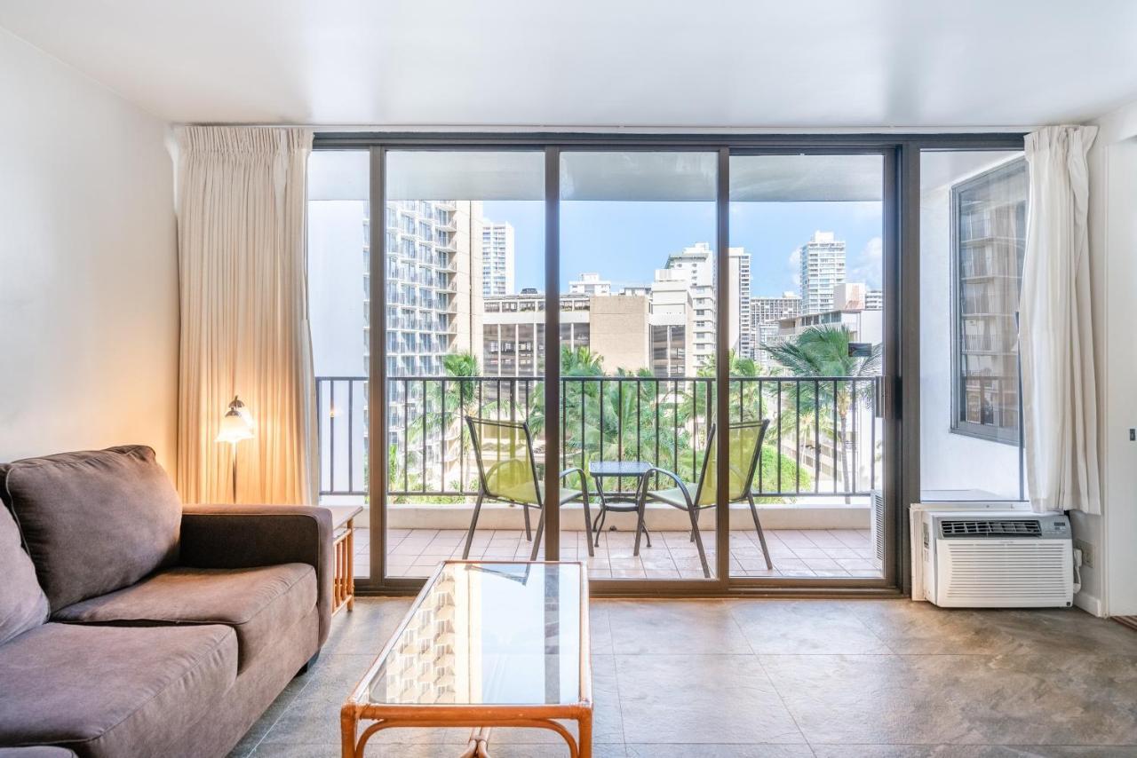 Apartment Light & Airy 8th Floor Ocean View With Lanai *