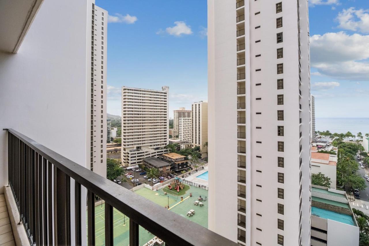 Apartment Tower 2 1702 - Ffp Apts Honolulu