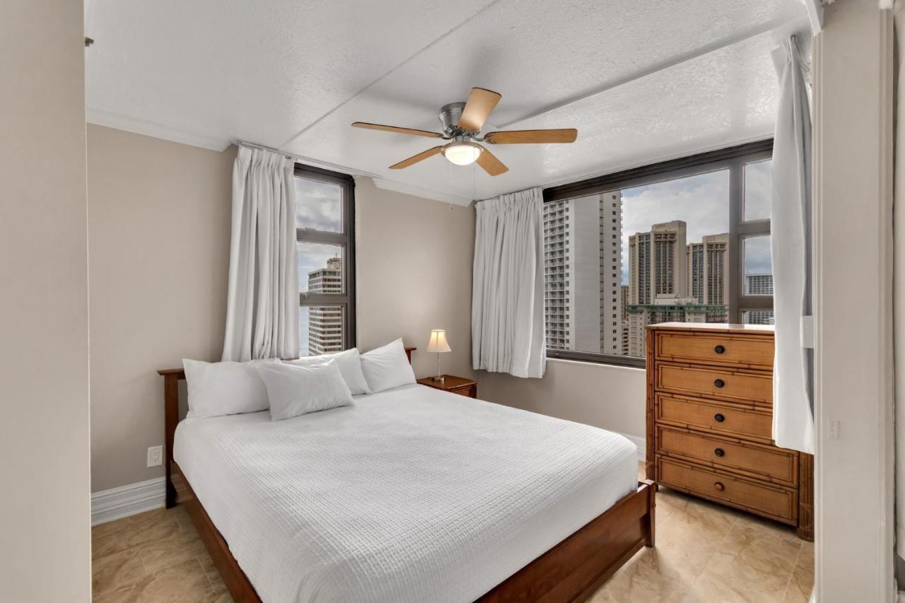Tower 1 2214 - Kp Apartment *