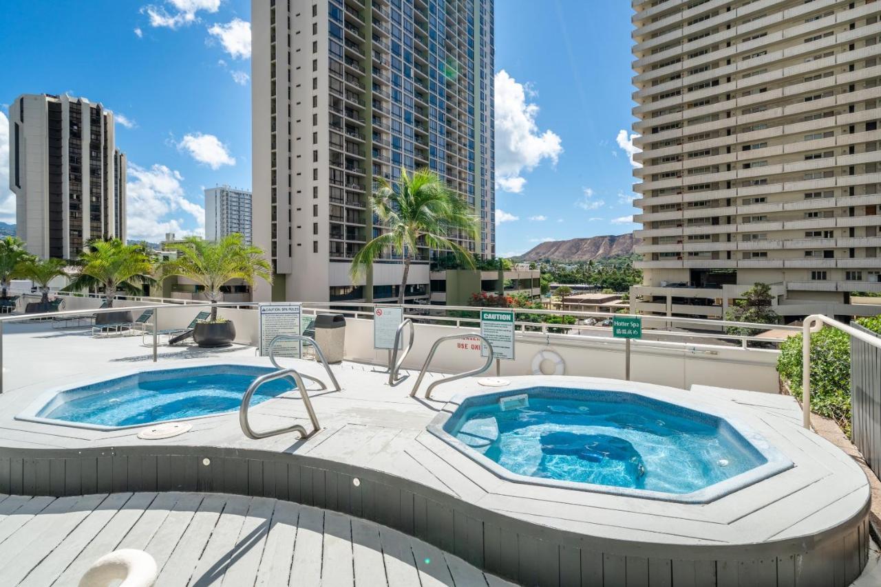 Apartment Light & Airy 8th Floor Ocean View With Lanai *