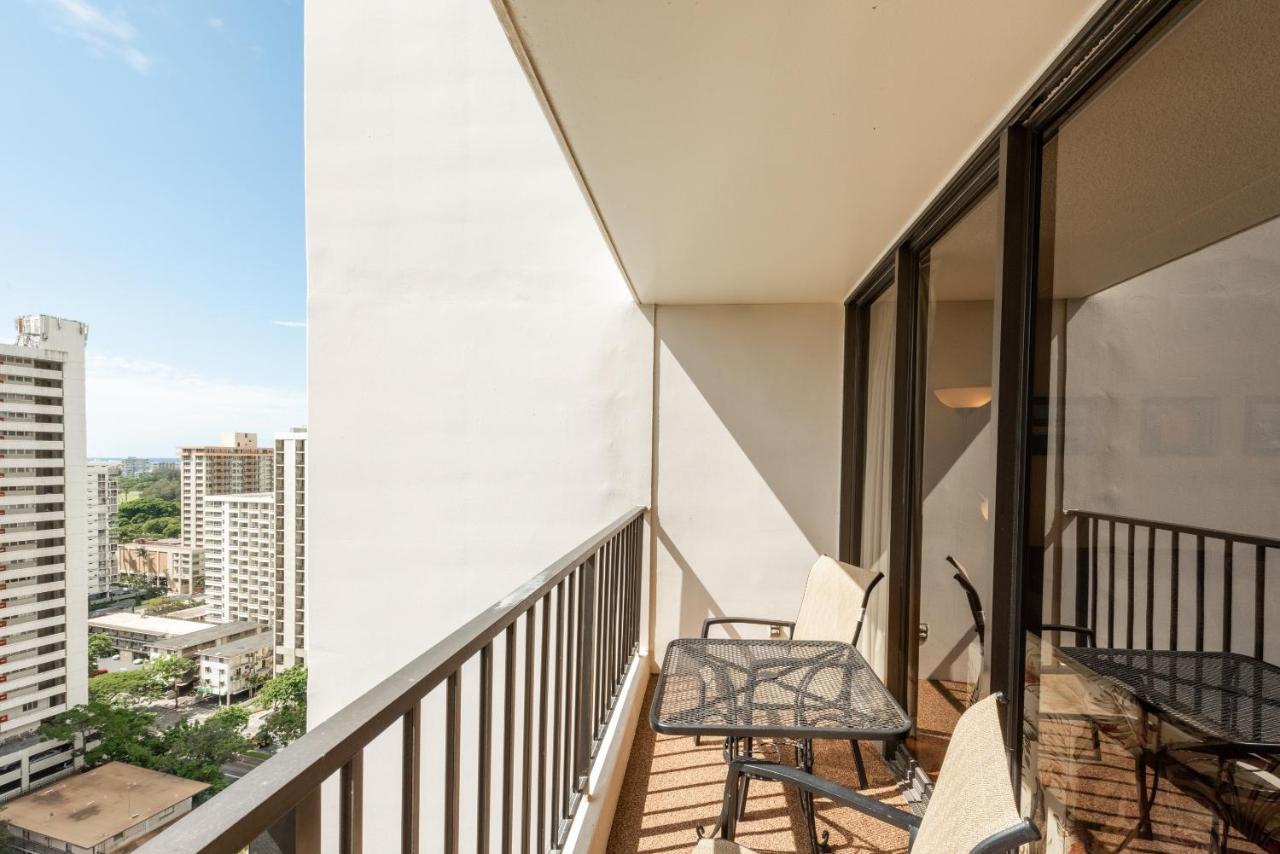Deluxe 21st Floor Corner With Diamond Head Views