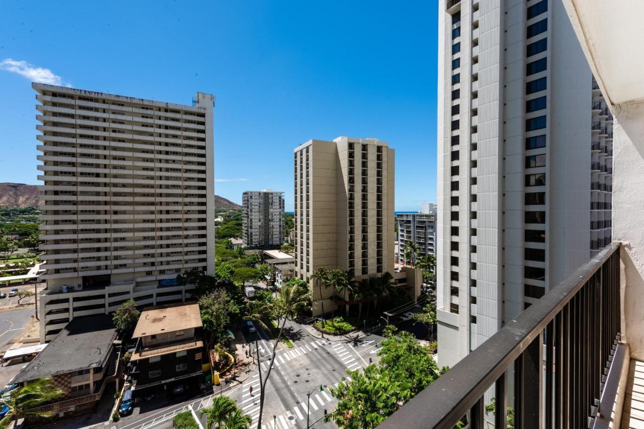Spacious 14th Floor Corner Suite, Partial Diamond Head And Ocean Views, Free Parking! * Honolulu