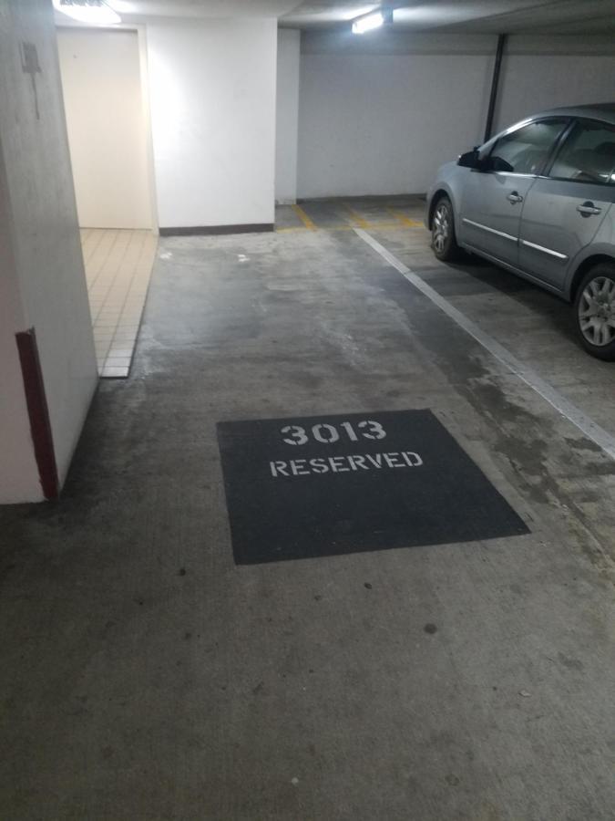Royal Kuhio - Free Parking Included * Honolulu