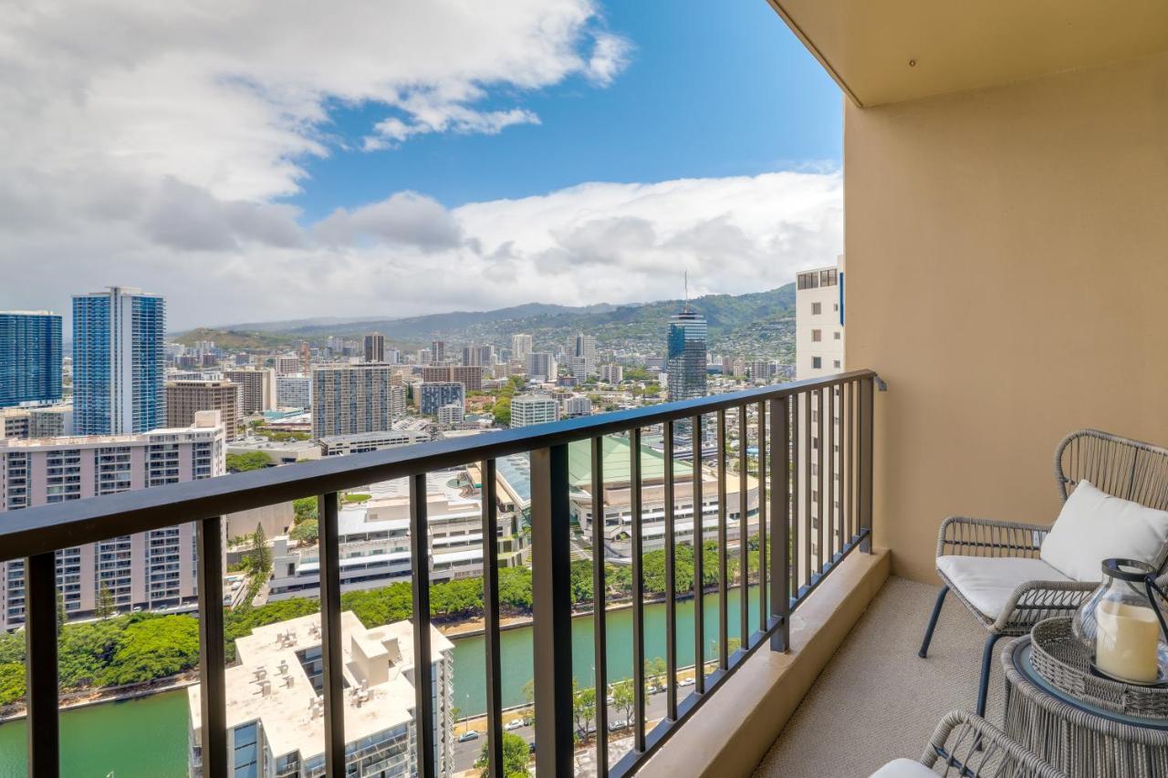 With Balcony Walk To Beaches! *