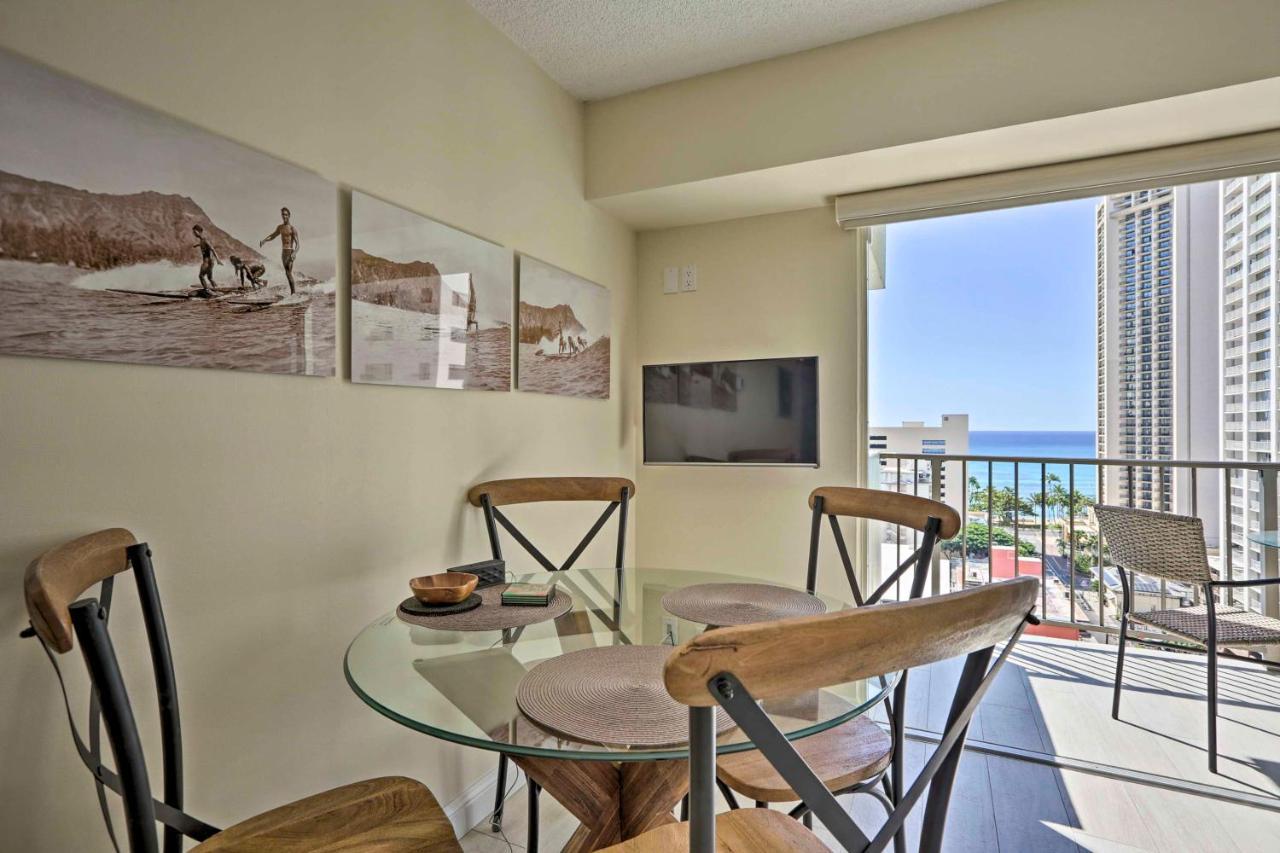 15th Floor With Lanai, 2 Blocks To Beach! Apartment Honolulu