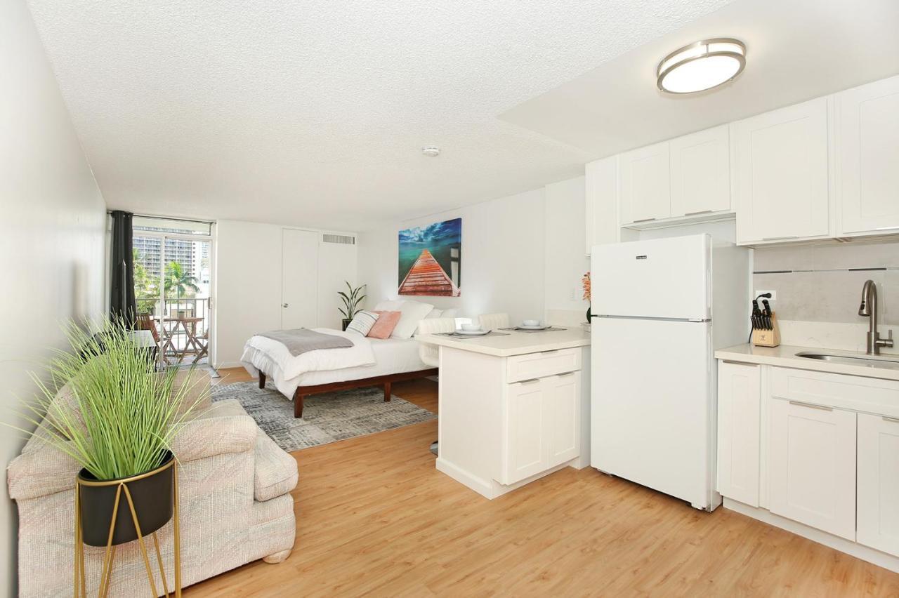 Apartment Oahu Tradewinds Plaza 601