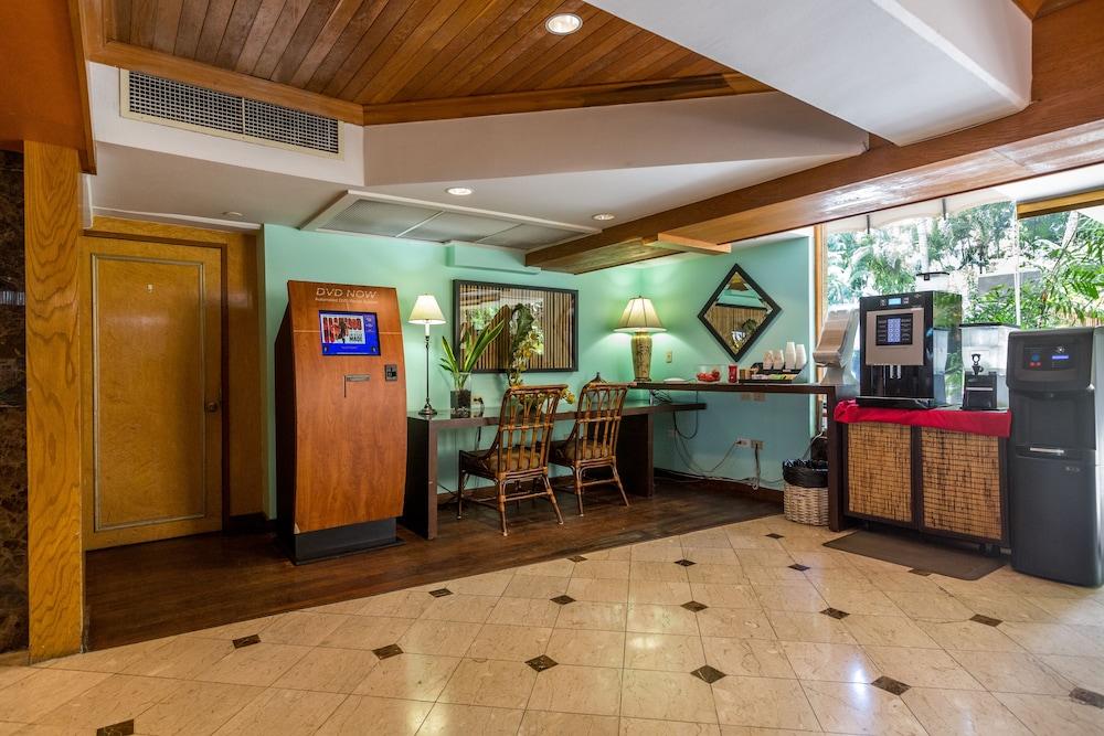 Castle Bamboo Waikiki Hotel 3*