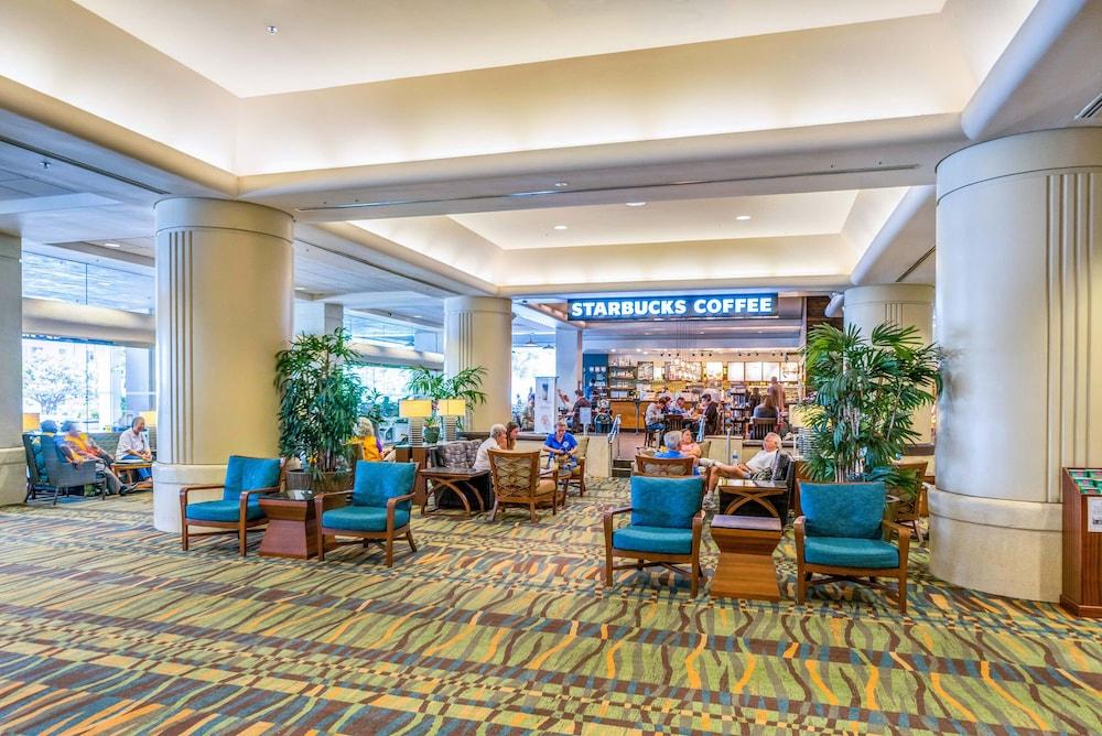 Ala Moana Honolulu by Mantra Honolulu