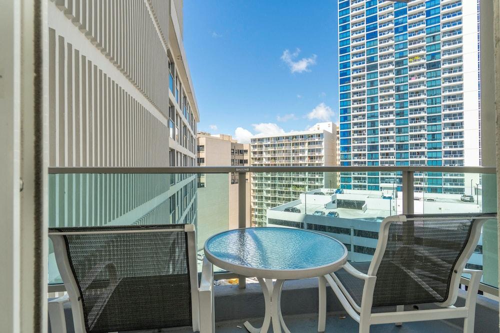 Ala Moana Honolulu by Mantra Hotel 3*