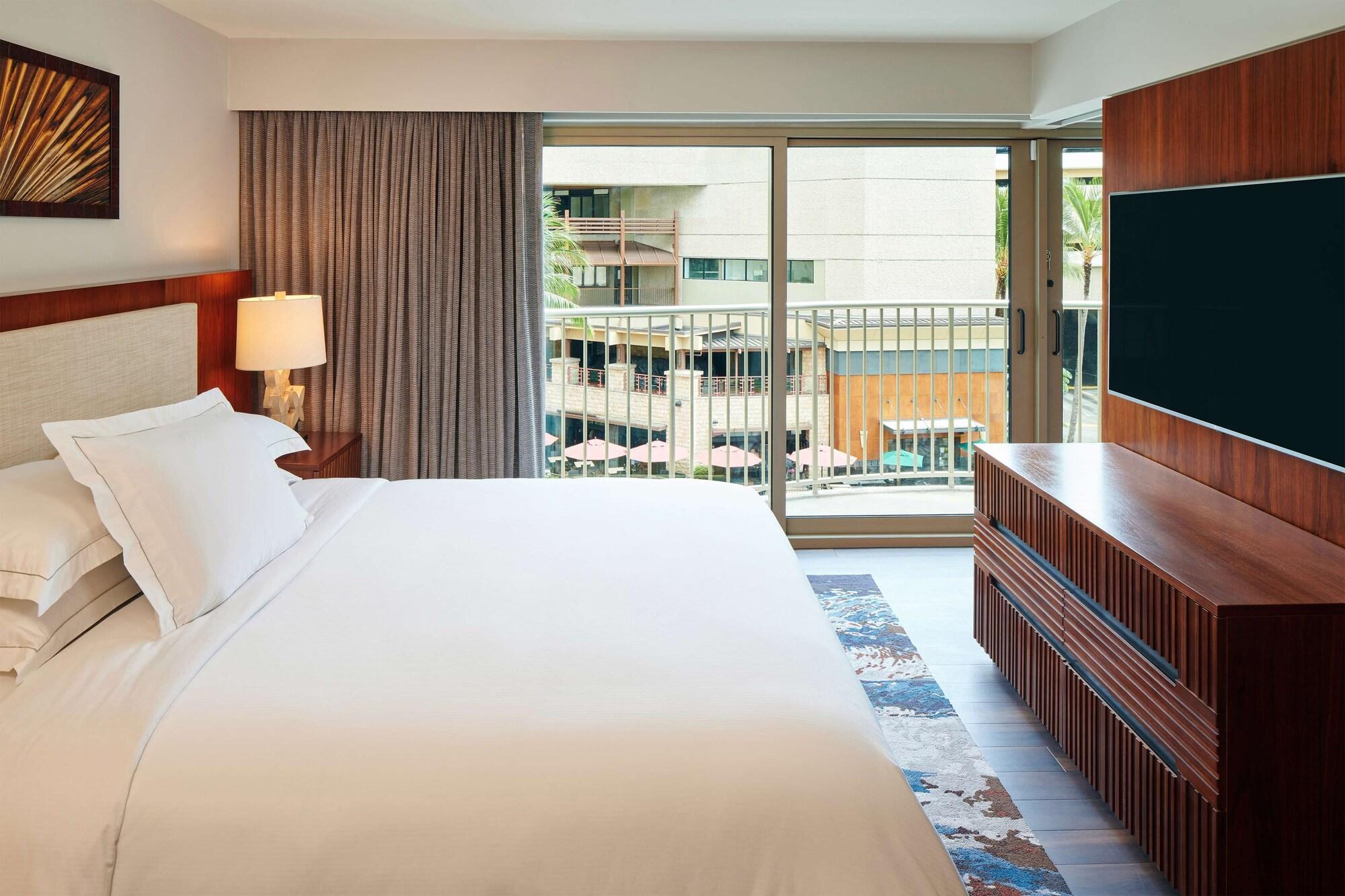 Hilton Grand Vacations Club Hokulani Waikiki Resort 3*