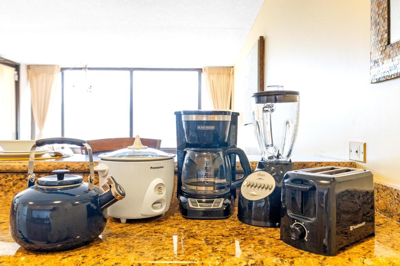 Stunning Mountain View Condo, Near With Parking Apartment