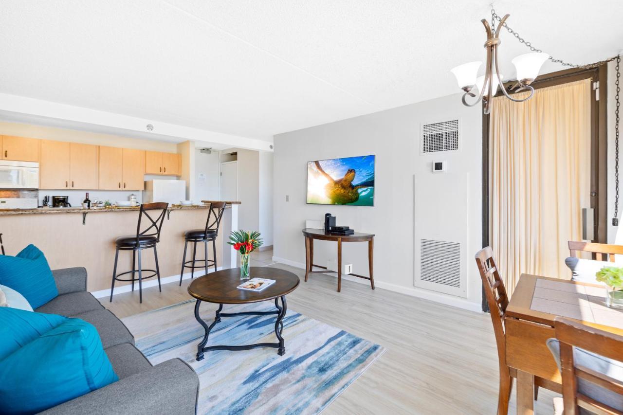 Stunning Mountain View Condo, Near With Parking Honolulu
