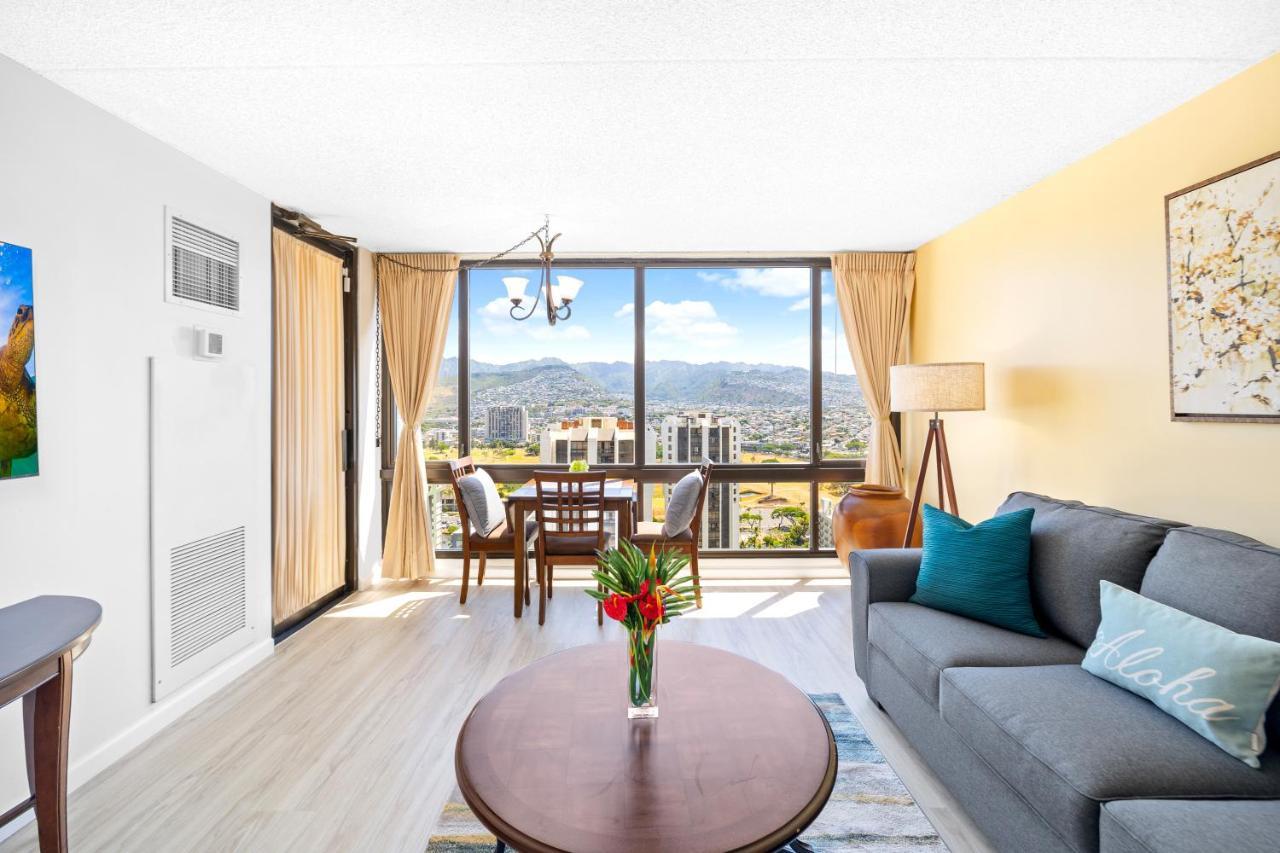 Stunning Mountain View Condo, Near With Parking Apartment *
