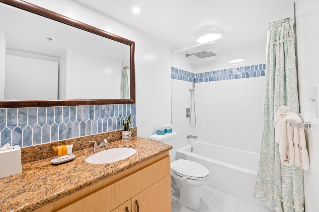 Stunning Mountain View Condo, Near With Parking Apartment Honolulu