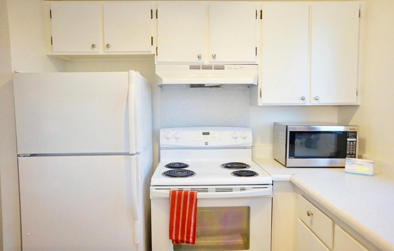 Apartment 1508- Heart Of Waikiki With Kitchen-free Parking-king Bed-corner Unit Honolulu